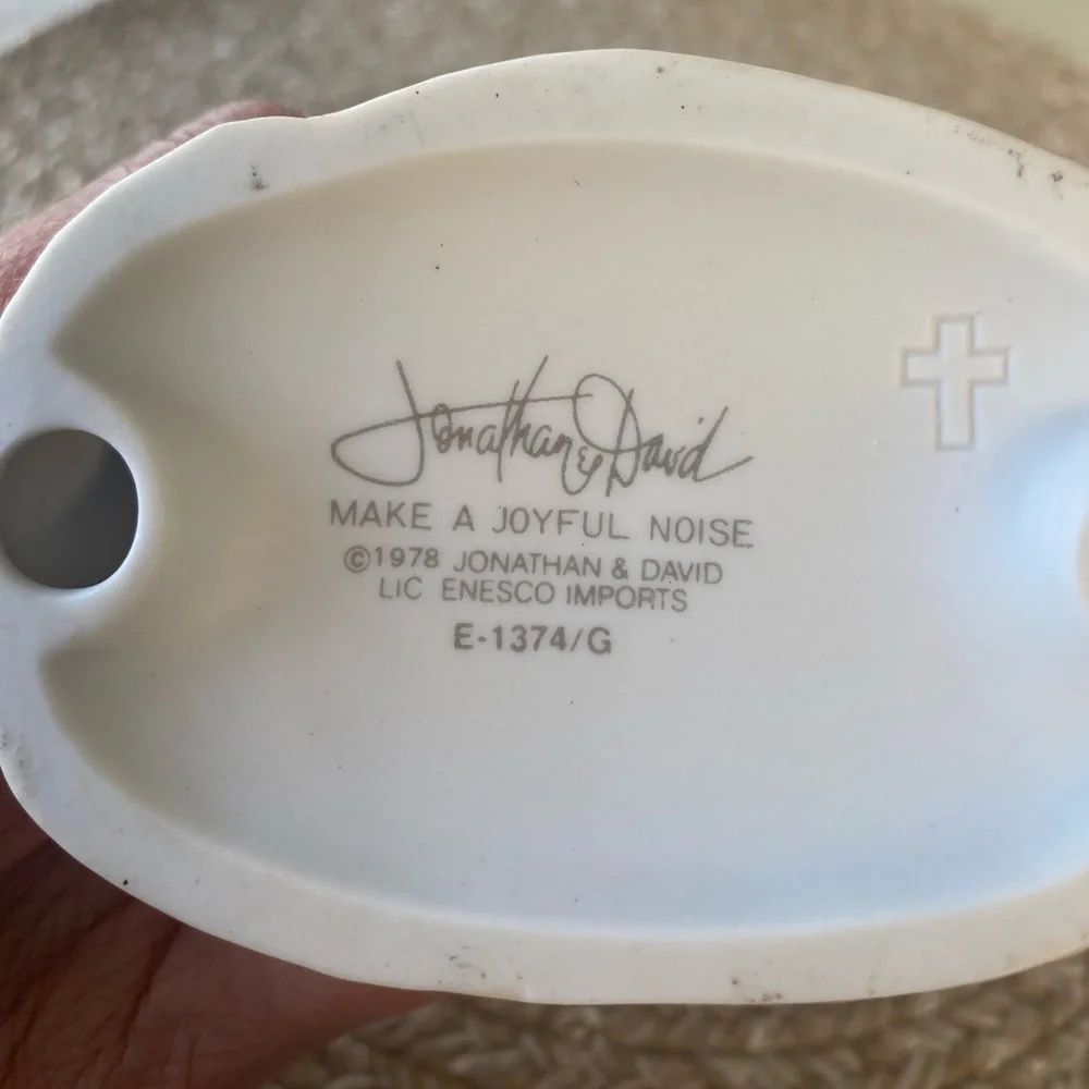 Vintage 1978 Precious Moments “Make a Joyful Noise”
